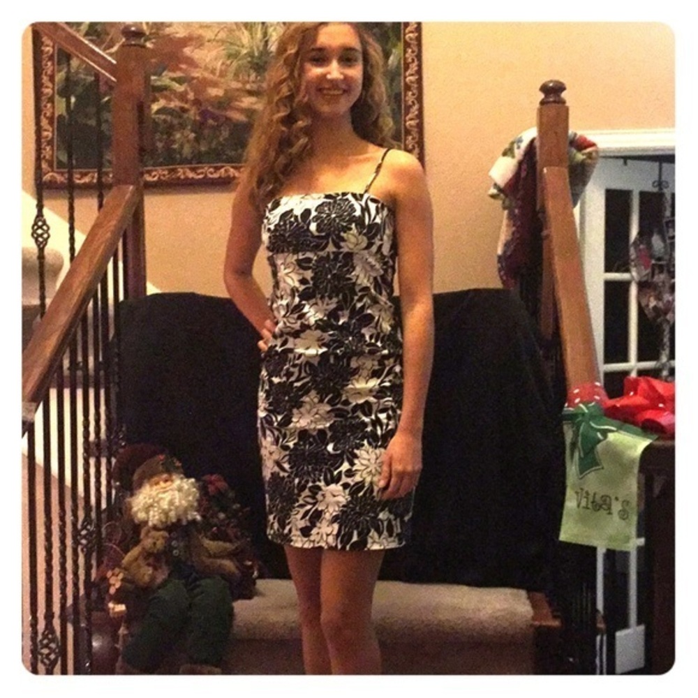 White House Black Market dress size 2